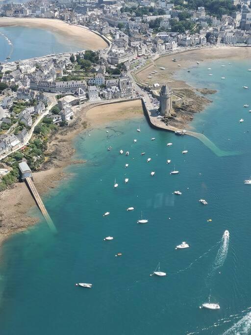 Olivia - Charmant Appartement St-Malo Intra-Muros Сен Мало Екстериор снимка